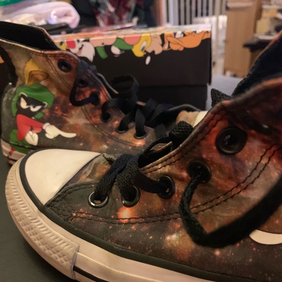 marvin the martian chuck taylors